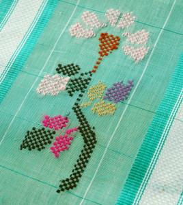 SAREES TIRUNELVELI RAYONxCOTTON Mix CHEDI BUTTA 550 cms SLNC